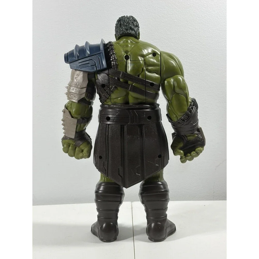 Marvel Thor Ragnarok Gladiator Hulk Hasbro 13.5” Action Figure 2017 Talks